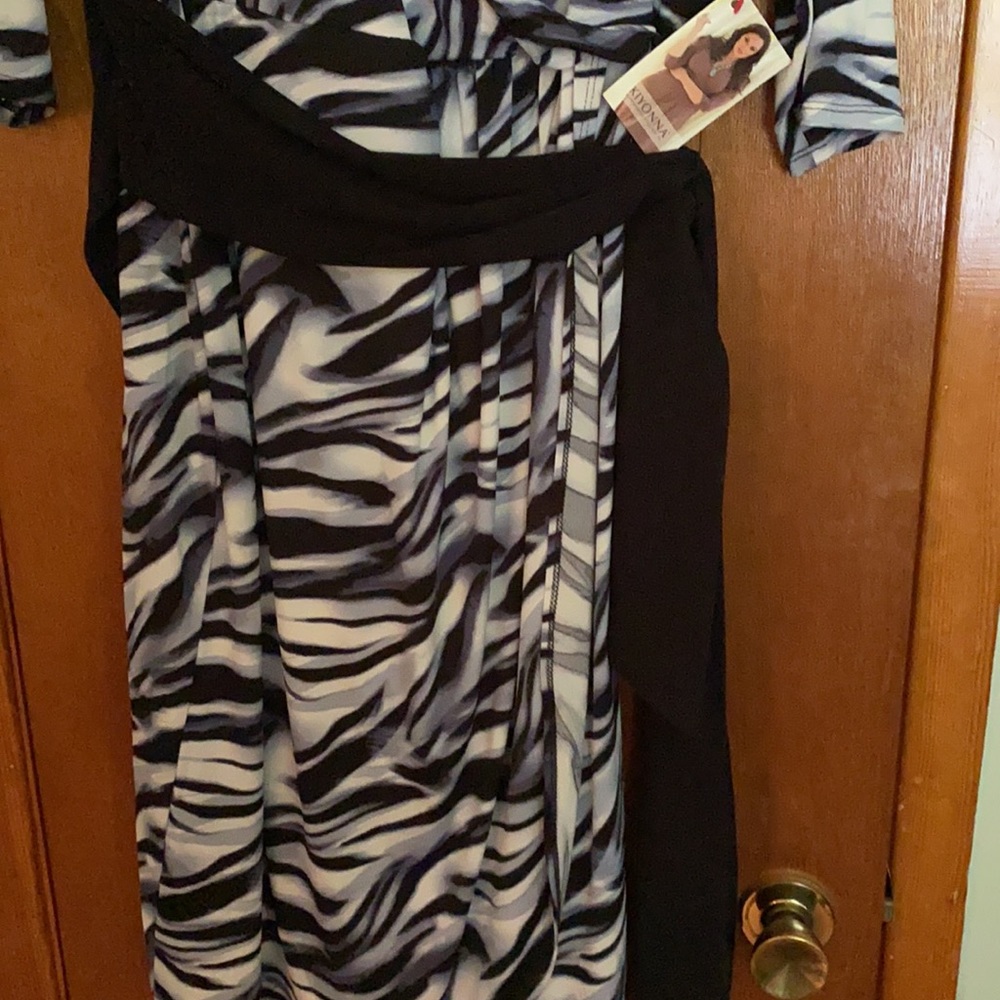 Kiyonna zebra dress with sash - Picture 5 of 8